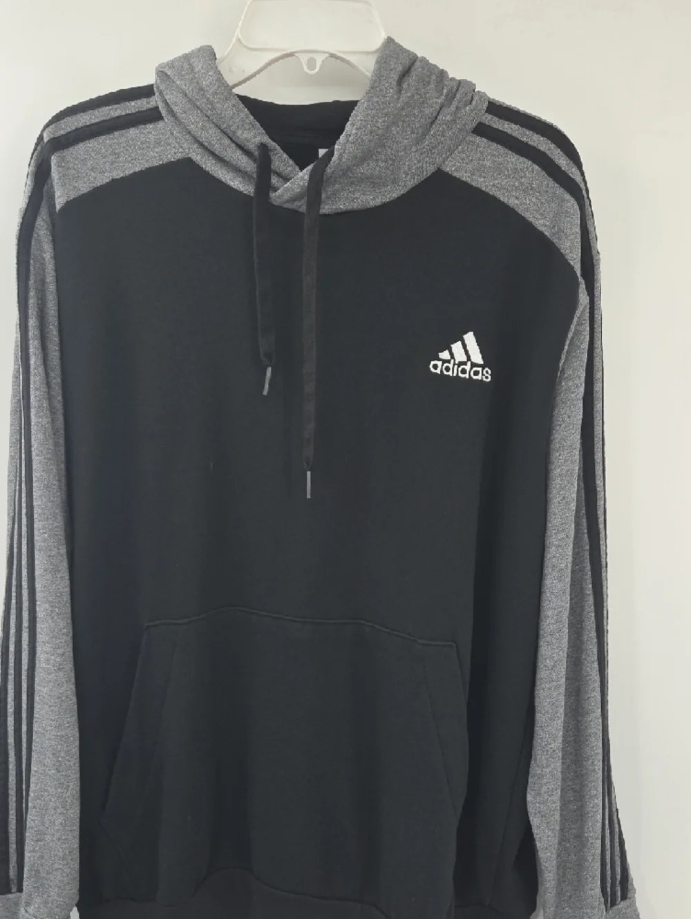 Adidas Men’s Black & Gray Pullover Hoodie with Stripes XL